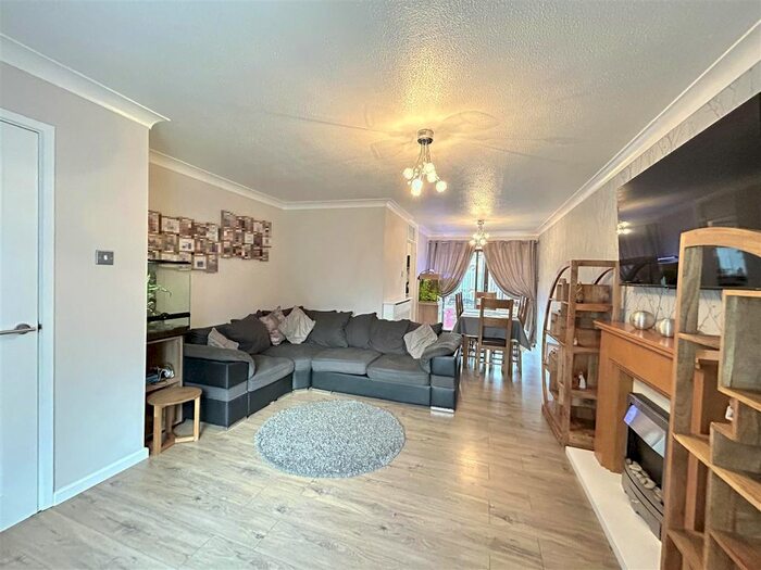 4 Bedroom End Terrace House For Sale In Guntons Close, Soham, Ely, CB7