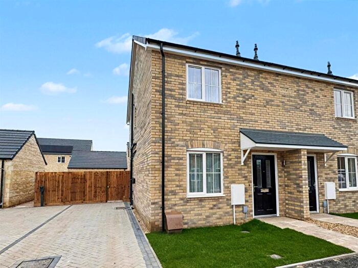 2 Bedroom Semi-Detached House To Rent In Damgate Road, Holbeach, PE12