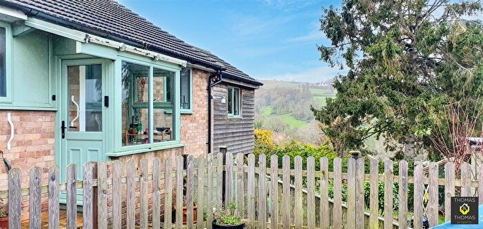 2 Bedroom Detached Bungalow For Sale In Larksfield Road, Kingscourt, Stroud, GL5