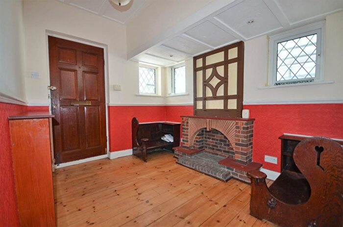 5 Bedroom Detached House To Rent In Aston Avenue, Kenton, Harrow Middlesex, HA3