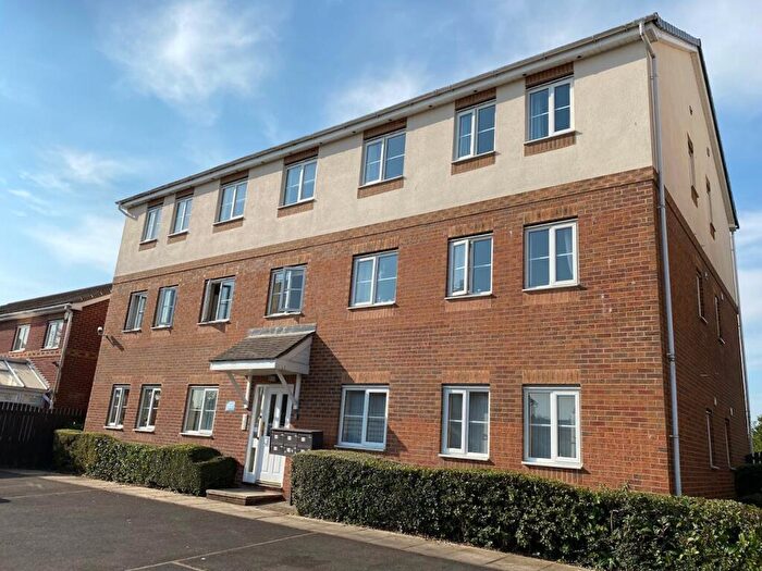 2 Bedroom Flat To Rent In Dunstan Drive, Thorne, Doncaster, DN8