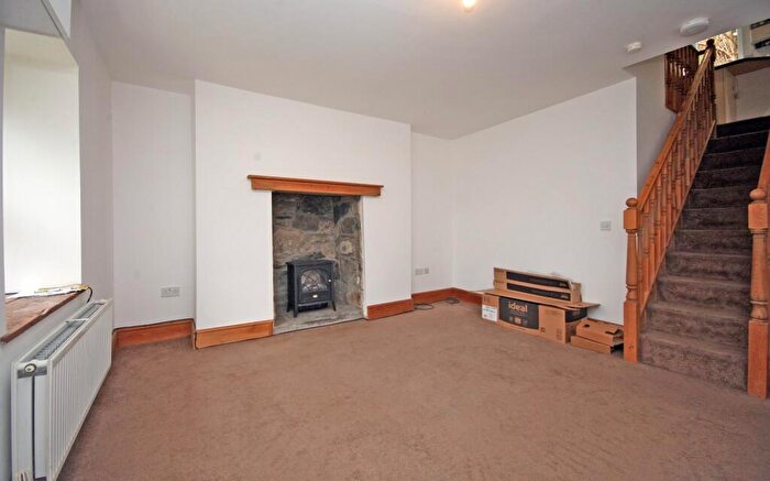 2 Bedroom Terraced House For Sale In Bryn Derwen Terrace, Talysarn, Caernarfon, Gwynedd, LL54