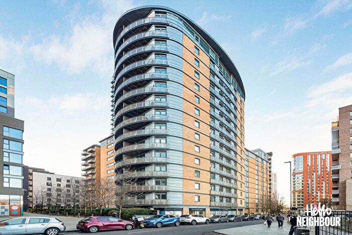 2 Bedroom Flat To Rent In Victoria Road, London, W3