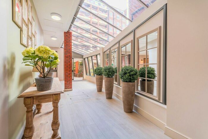 1 Bedroom Flat To Rent In Grove End House, St John's Wood, London, NW8