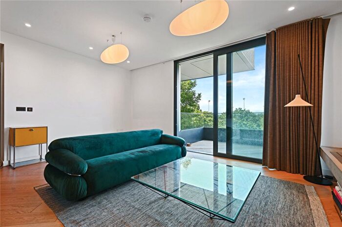 1 Bedroom Flat For Sale In Wood Crescent, London, W12