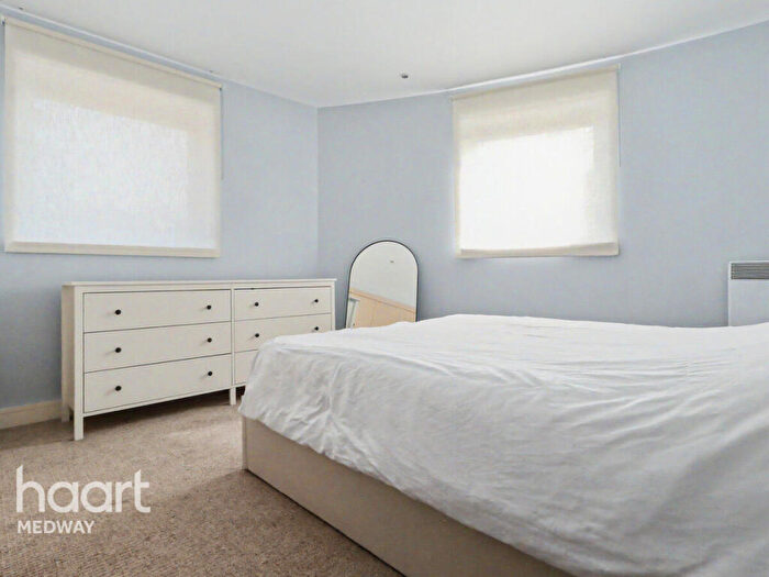 1 Bedroom Apartment To Rent In Barrier Road, Chatham, ME4