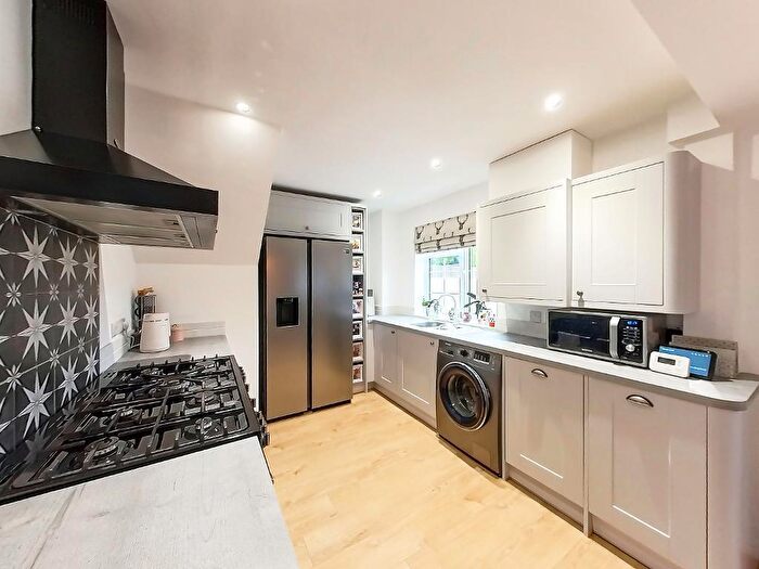 3 Bedroom Semi Detached House For Sale In Felpham Way, Felpham, Bognor Regis, West Sussex, PO22