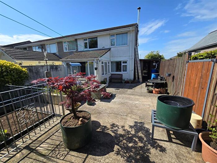 3 Bedroom End Of Terrace House For Sale In Tor View, Tregadillett, Launceston, PL15