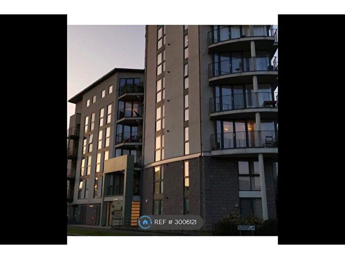 2 Bedroom Flat To Rent In Lark Court, London, NW9