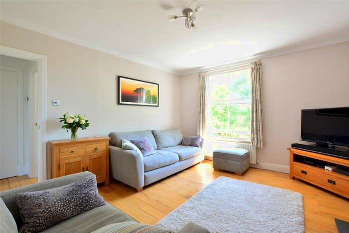 2 Bedroom Flat To Rent In St Johns Park, London, SE3