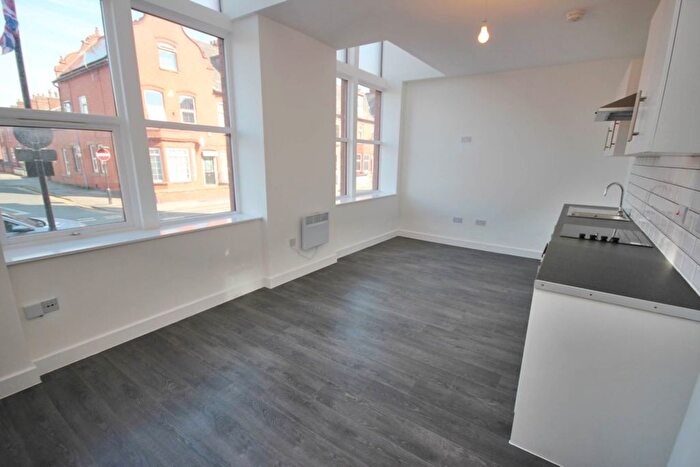 2 Bedroom Flat To Rent In Railway Road, Leigh, WN7