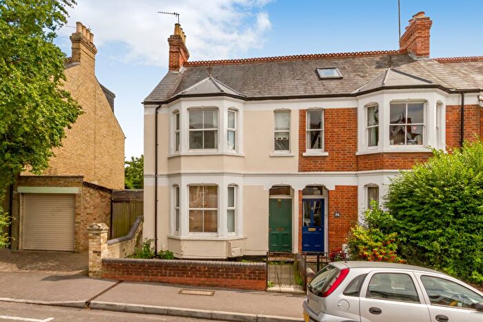 5 Bedroom Semi-Detached House To Rent In Divinity Road, Oxford, OX4