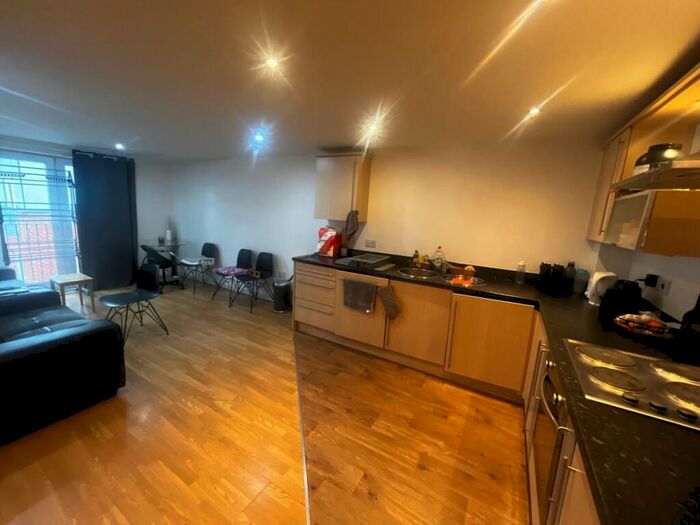 2 Bedroom Apartment To Rent In Gilbert House, Elmira Way, Salford, M5