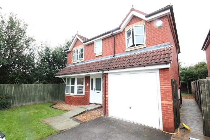 4 Bedroom Detached House For Sale In Blunstone Close, Crewe, Cheshire, CW2
