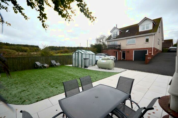 5 Bedroom Detached House For Sale In A Mill Road, Airdrie, Lanarkshire, ML6