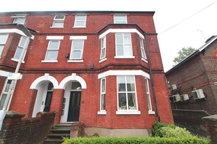 1 Bedroom Flat To Rent In Overton House, Alexandra Road, Hemel Hempstead, Hertfordshire, HP2