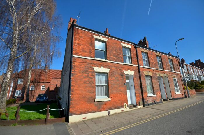 3 Bedroom End Of Terrace House To Rent In Upgate, Louth, LN11