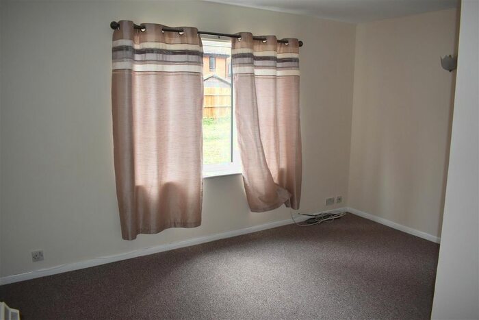 1 Bedroom Property To Rent In Grilse Close, London, N9