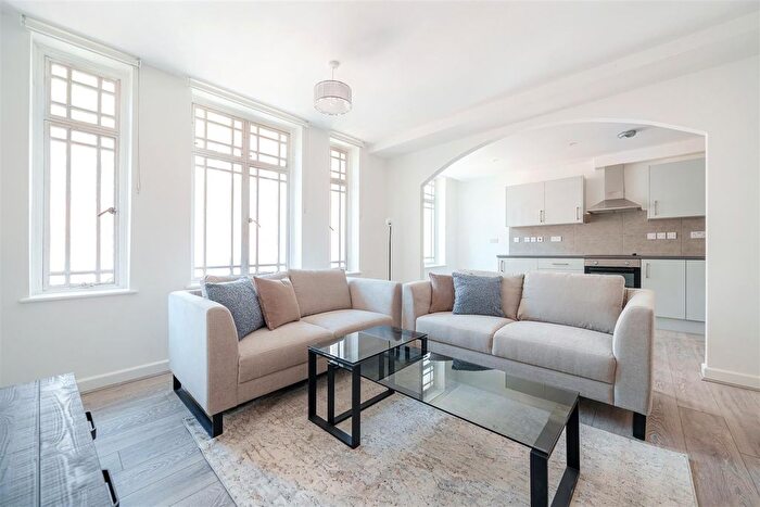 2 Bedroom Flat To Rent In Clare Street, Bristol, BS1