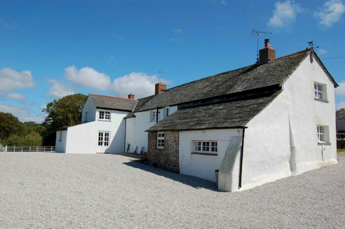 3 Bedroom Semi-Detached House To Rent In Poundstock, Bude, EX23