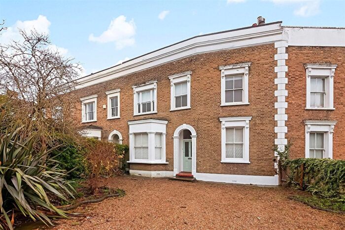 4 Bedroom Property To Rent In Melford Road, London, SE22