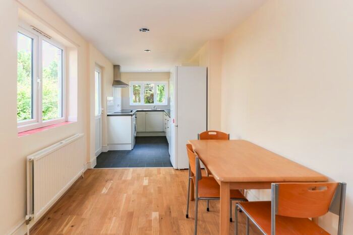 4 Bedroom End Of Terrace House To Rent In Old Road, Headington, OX3