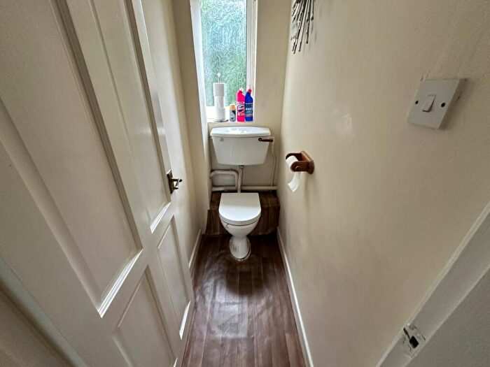 1 Bedroom Apartment For Sale In Flat Richmond Close, Handsworth Wood, Birmingham, B20