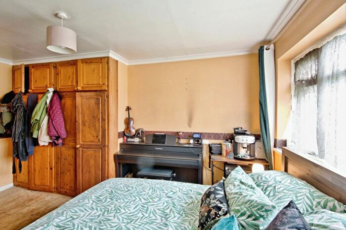 3 Bedroom Terraced House For Sale In St Agnes Drive, Canvey Island, SS8