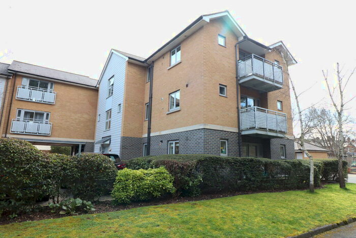 2 Bedroom Apartment To Rent In Falcons Mead, City Centre, Chelmsford, CM2