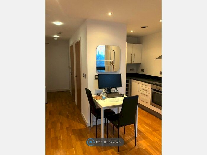 Studio To Rent In Millennium Tower, Salford, M50