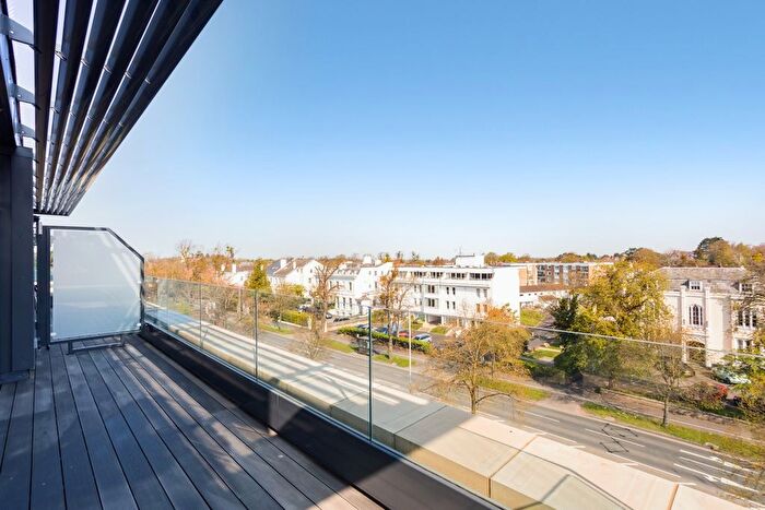 2 Bedroom Flat To Rent In Lansdown Road, Cheltenham, GL51