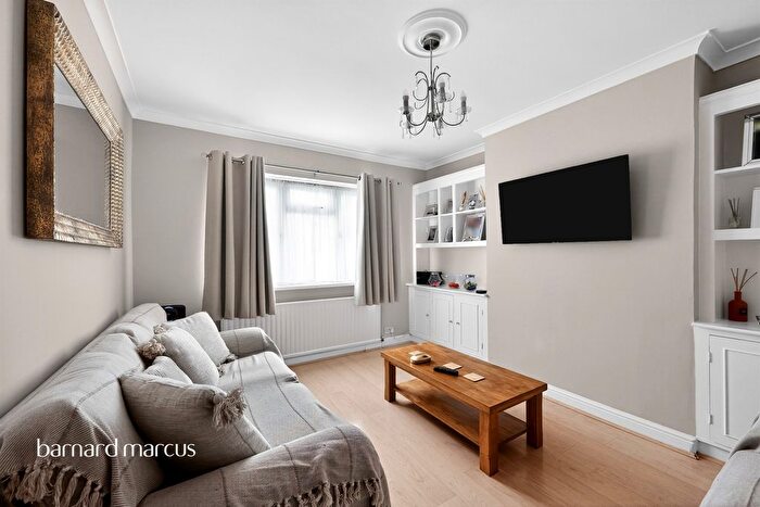2 Bedroom Maisonette For Sale In Onslow Road, Croydon, CR0