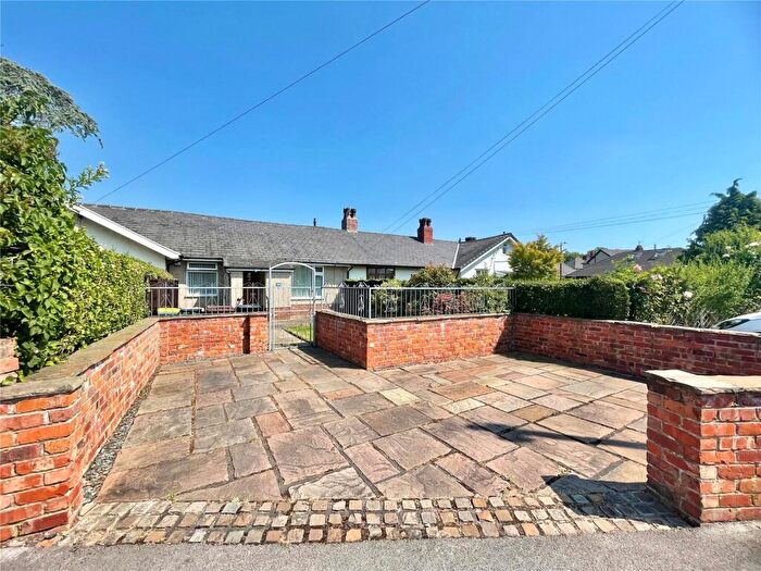 2 Bedroom Bungalow For Sale In West Park Avenue, Ashton-on-Ribble, Preston, Lancashire, PR2
