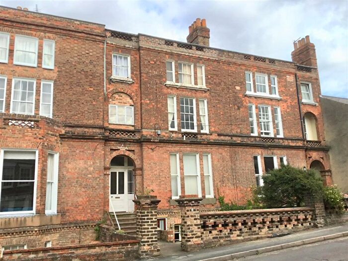2 Bedroom Flat To Rent In George Street, Louth, LN11