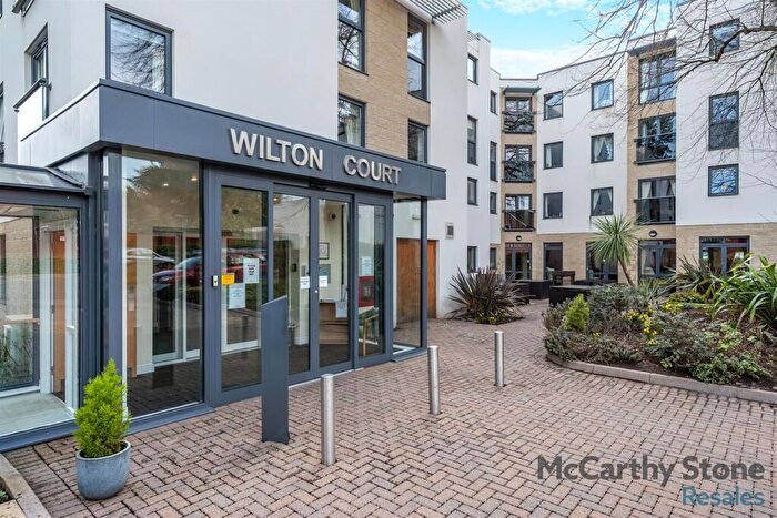 1 Bedroom Apartment For Sale In Wilton Court, Southbank Road, Kenilworth, CV8