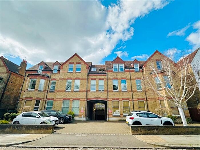 2 Bedroom Flat For Sale In Grange Park, London, W5