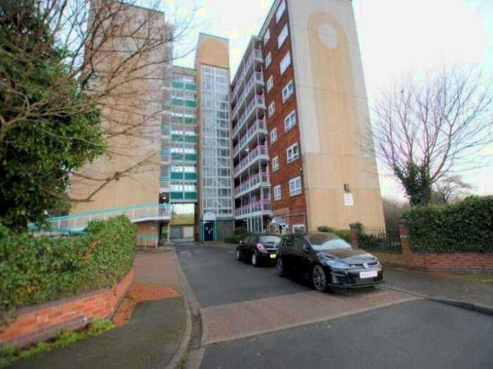 1 Bedroom Flat To Rent In Kelvin House, BD4