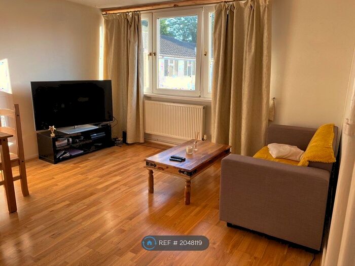 2 Bedroom Flat To Rent In John Barnes Walk, Stratford, E15