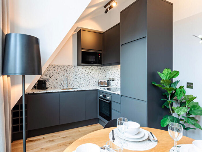 Studio To Rent In Coleherne Road, London, SW10