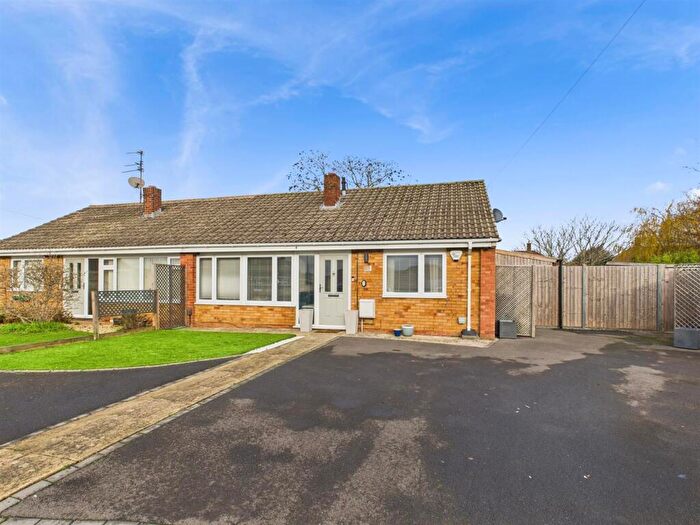 2 Bedroom Semi-Detached Bungalow For Sale In Parkwood Crescent, Hucclecote, Gloucester, GL3
