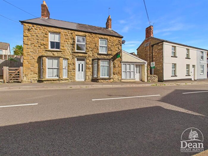 2 Bedroom Cottage For Sale In Hawthorns Road, Drybrook, GL17