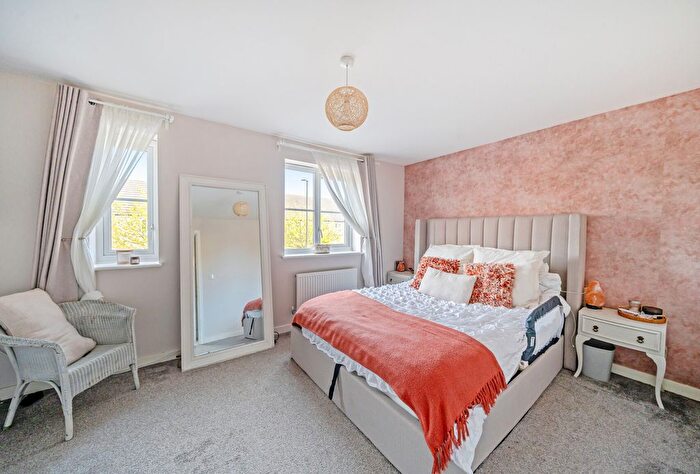 3 Bedroom End Of Terrace House For Sale In Dawkes Road, Longford, Gloucester, Gloucestershire, GL2