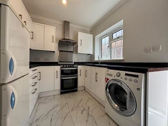 1 Bedroom Flat To Rent In Church Grove, Wexham, SL3