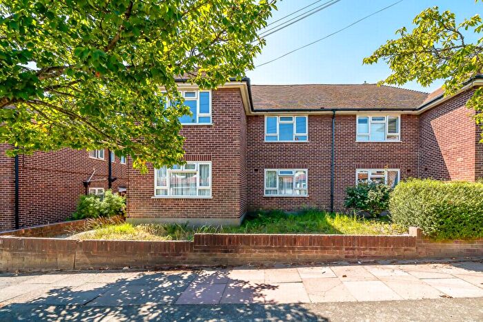 2 Bedroom Maisonette For Sale In Clement Road, Beckenham, BR3