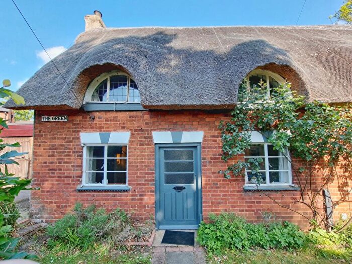 2 Bedroom Cottage For Sale In The Green, Clophill, Bedfordshire, MK45