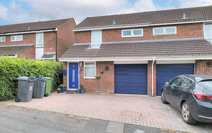 3 Bedroom Semi-Detached House For Sale In Foresters Park Road, Melksham, SN12