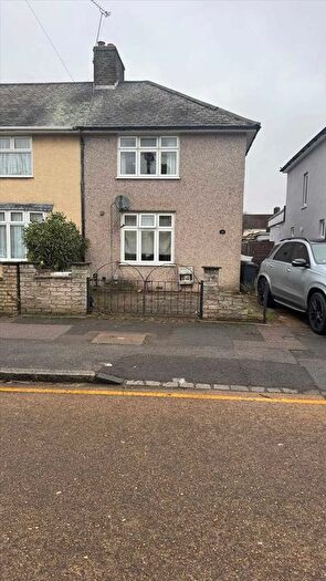 2 Bedroom Semi Detached House To Rent In Ilchester Road, Dagenham, RM8