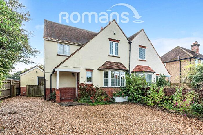 4 Bedroom Semi-Detached House To Rent In Elm Road, Earley, Reading, RG6