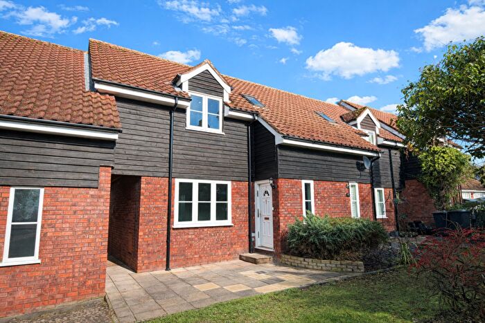 3 Bedroom Terraced House For Sale In Lime Walk, Henlow, SG16