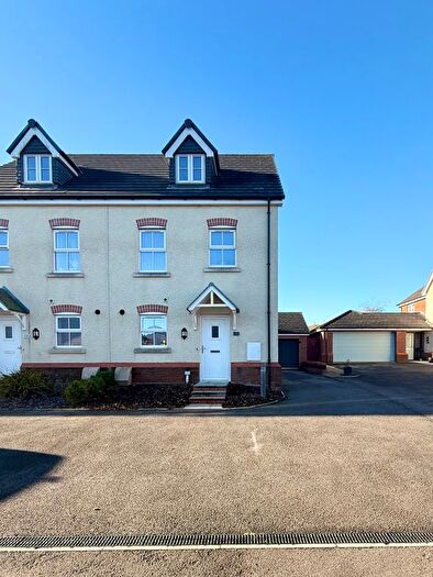 4 Bedroom Semi-Detached House For Sale In Y Dolydd, Cwmdare, Aberdare, CF44